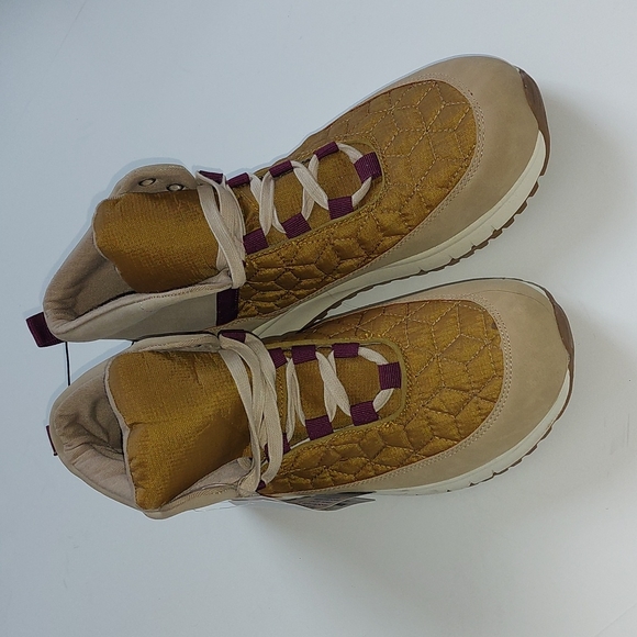 Time AND Tru Women's Hybrid Hiker Commute Boots - Picture 8 of 9